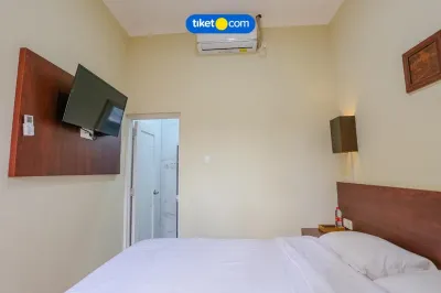 Comfy Room Syariah Near Kraton Jogja Hotel a Notoprajan