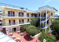 Hotel Karyatides Các khách sạn ở Aegina