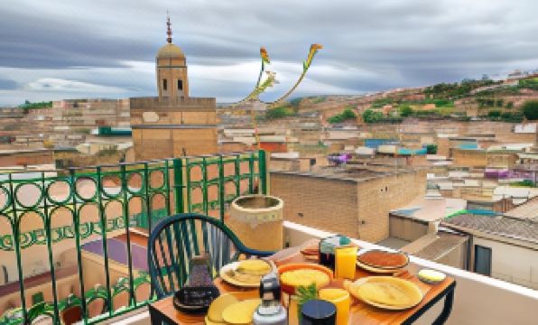 3. 다르 우샴 페스..