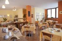 Hotel Naonis - parking