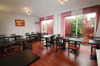 아도니스 리옹 에스트 - 호텔 아르티