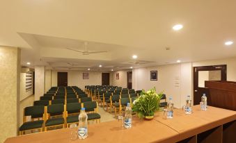 Hotel Park Residency Kuttiyadi
