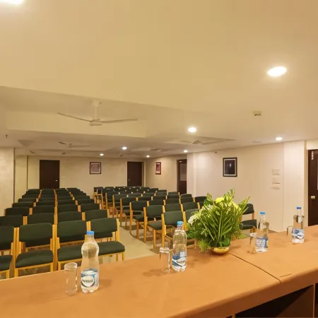 Hotel Park Residency Kuttiyadi