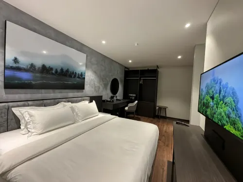 All in Hotel