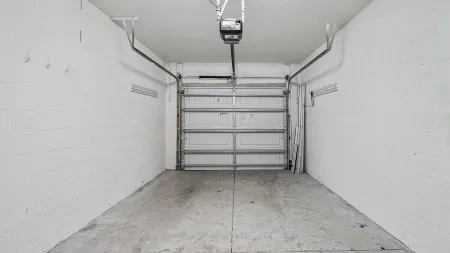 Fruitville Haven - Cozy KING Bed / Free Wi-Fi