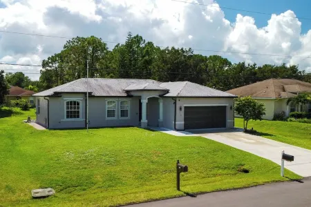 Heated SALT Pool - 3bd - Sunny Отели в г. Норт-Порт