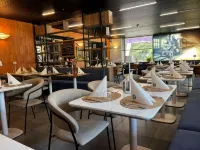 Hôtel Lacour Hotels in Eygliers