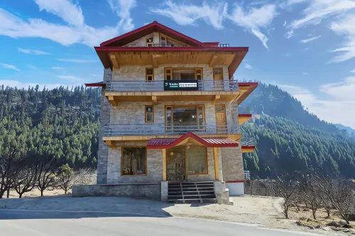 Treebo Premium Silverstone Resort with Mountain Valley View - Parvekkeita