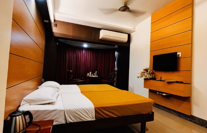 Kediyoor Hotels