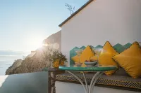 Petrea Lifestyle Suites - Pensions