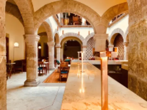 ヘレンシア バイ ホスティング ハウス