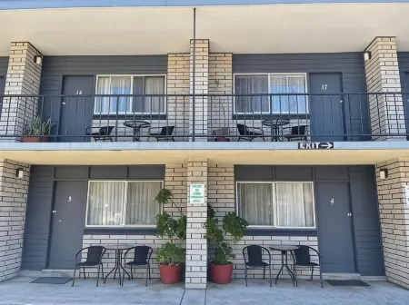 Forster Motor Inn Отели в г. Тиона