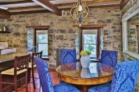 All Suites Whitney Manor Các khách sạn ở Kingston