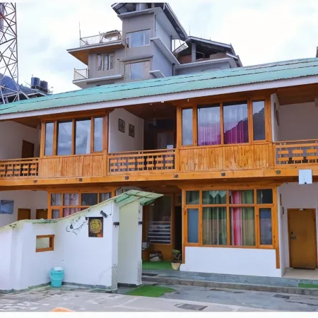Hotel Hilltop