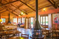 Pousada VillaSerrana - servizio colazione