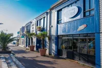 Logis Hotel - la Petite Rade Hotel di 