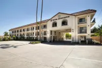 Hotel Huntington - Pools