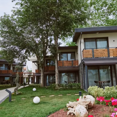 Parmos Otel Kumsal beach & camping yakınındaki oteller