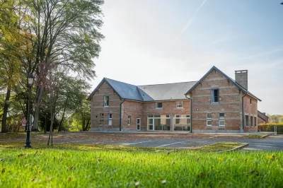 Hôtel Château de la Marlière Hotels in Sains-du-Nord