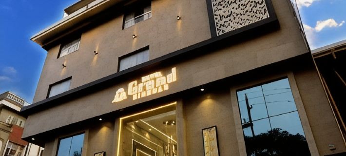 Hotel Grand Girdhar Hotels in Indore
