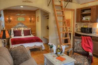 Rarumpelpunzeldornaschenwittchen Hotels in Fredericksburg