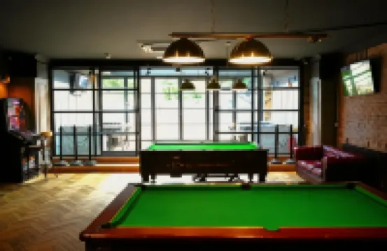 噴泉旅館 哈林蓋酒店