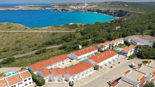 Apartamentos Las Pérgolas Hotels in Fornells