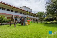 Hotel y Centro de Convenciones Jardines del Lago Hotels in Solola