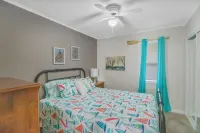 Peaceful Waterfront Home. Pet-friendly. Boat dock. Fast internet.