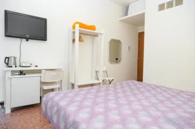 Lia Rooms 3 Hotels near Castello Di Coderone