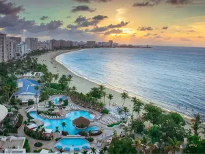 Ocean View Deluxe Suite: Pvt. Beach & Pool