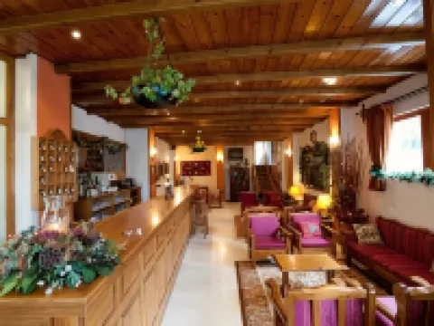 To Balkoni Tis Agorianis Hotels in Eptalofos