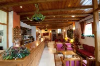 To Balkoni Tis Agorianis Hotels in Amfikleia