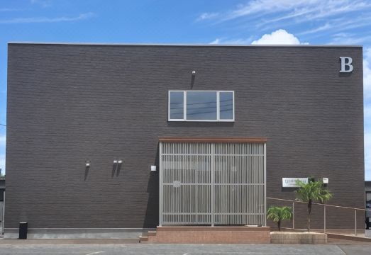 퀸덤 카라츠 호텔