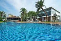 River-Forest Leisure Farm - Rooftop Pools