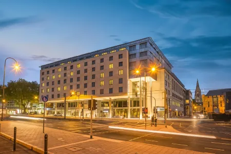 Dorint Hotel am Heumarkt Köln Отели в г. Кельн