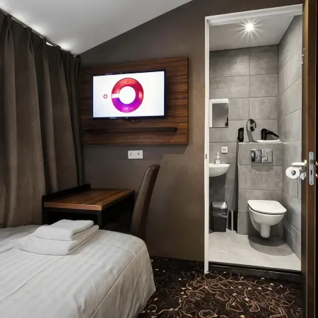 Amsterdam Lake Hotel