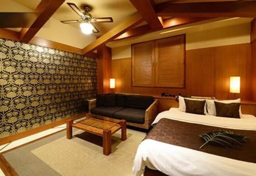 3. 호텔 아융 - ..