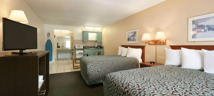 Days Inn by Wyndham Clearwater/Gulf to Bay Hôtels à&nbsp;: Comte de Pinellas