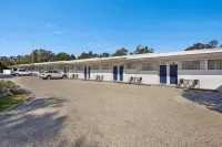 Byer Fountain Motor Inn - Parkplatz