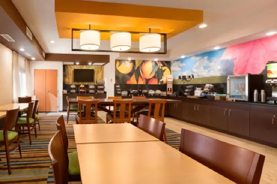 Fairfield Inn & Suites Midland