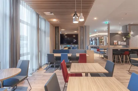 Holiday Inn Express ERLANGEN by IHG Отели рядом с достопримечательностью «Университет Эрлангена — Нюрнберга»