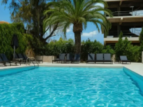 アテネ コースト ホテル グリファダのホテル