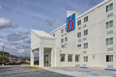 Motel 6 York, PA - North Отели в г. Манчестер Тауншип