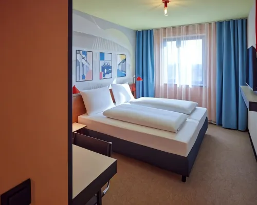 McDreams Hotel Stuttgart-City Hotels near Perkins Park