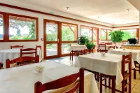 Brit Hotel Confort Pau Lons Hotels in Lescar