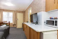 Cedar Lodge Motel Hotels in Armidale