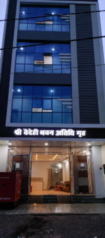 Shree Vaidehi Bhawan Hotels near Ram Ghat
