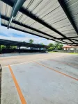 PohnphansaBoutique Hotel - parking