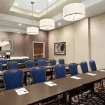 Hampton Inn and Suites Seattle/Renton